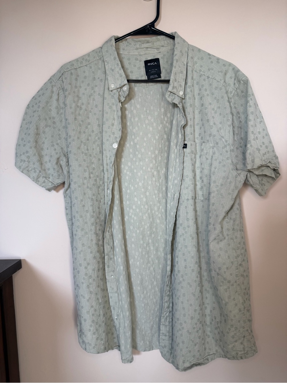 RVCA Men's Short Sleeve Button-Down Shirt in Sage Green